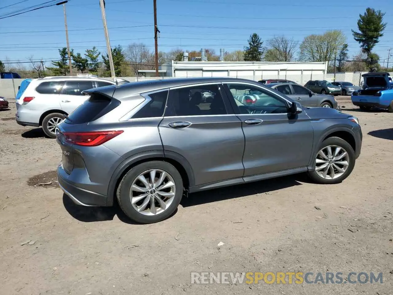 3 Photograph of a damaged car 3PCAJ5M32KF132992 INFINITI QX50 2019