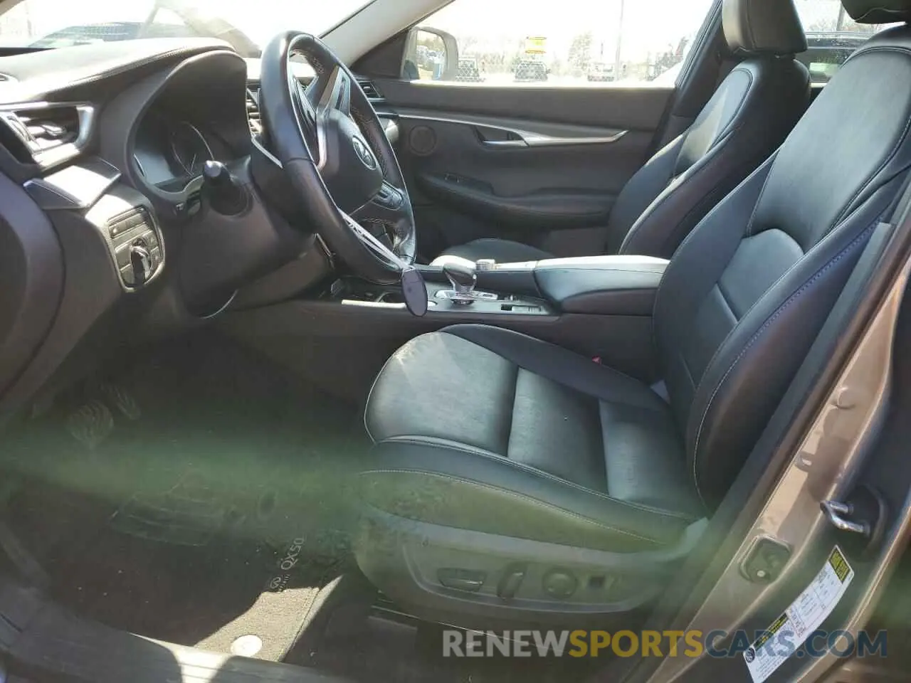 7 Photograph of a damaged car 3PCAJ5M32KF132992 INFINITI QX50 2019