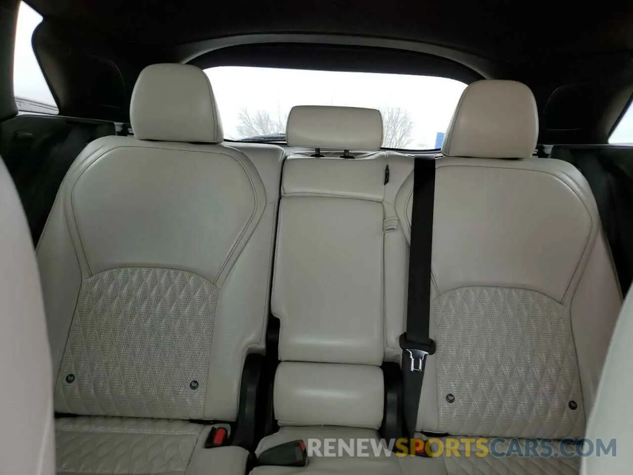 10 Photograph of a damaged car 3PCAJ5M33KF102349 INFINITI QX50 2019