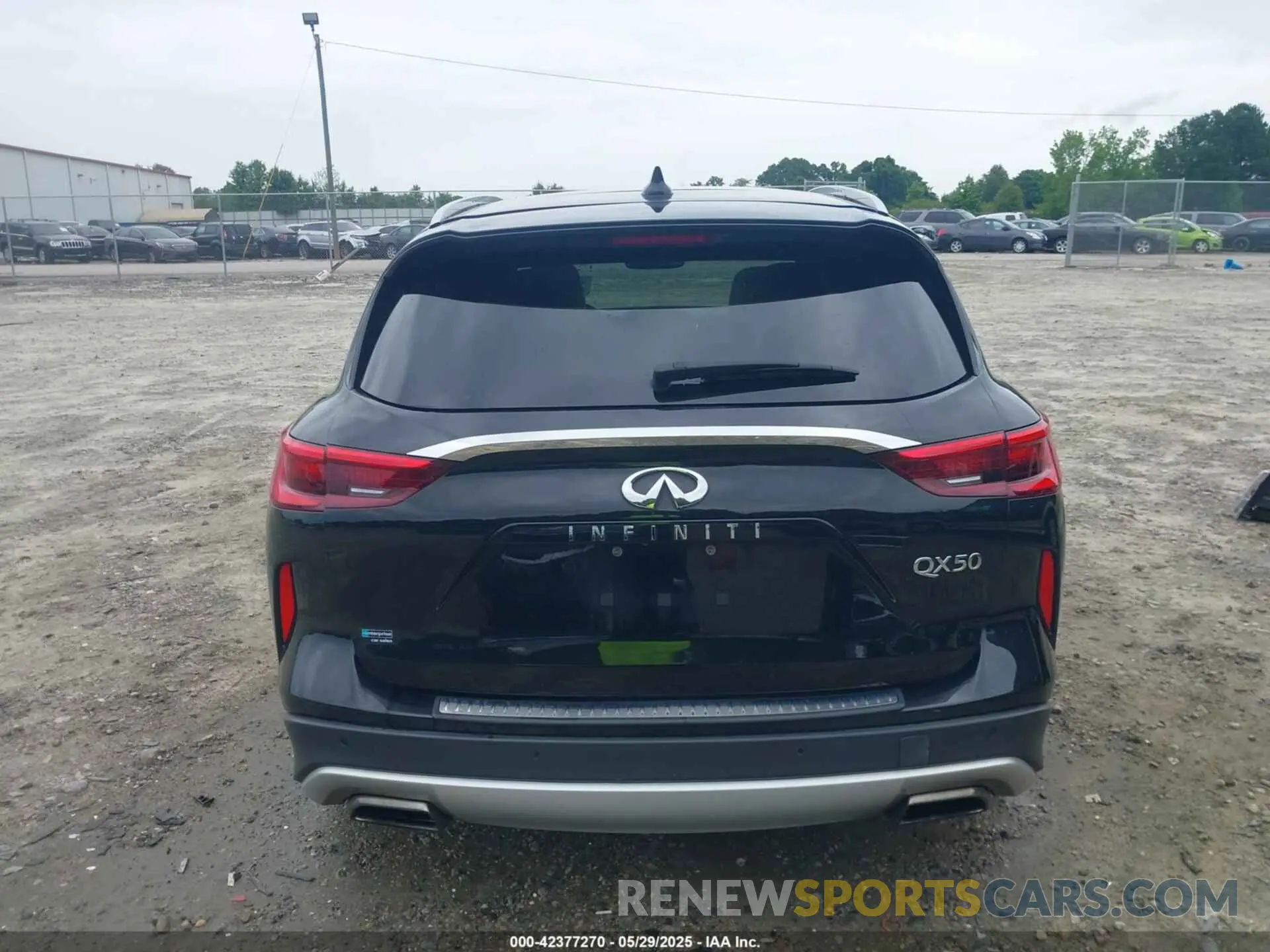 17 Photograph of a damaged car 3PCAJ5M33KF107986 INFINITI QX50 2019