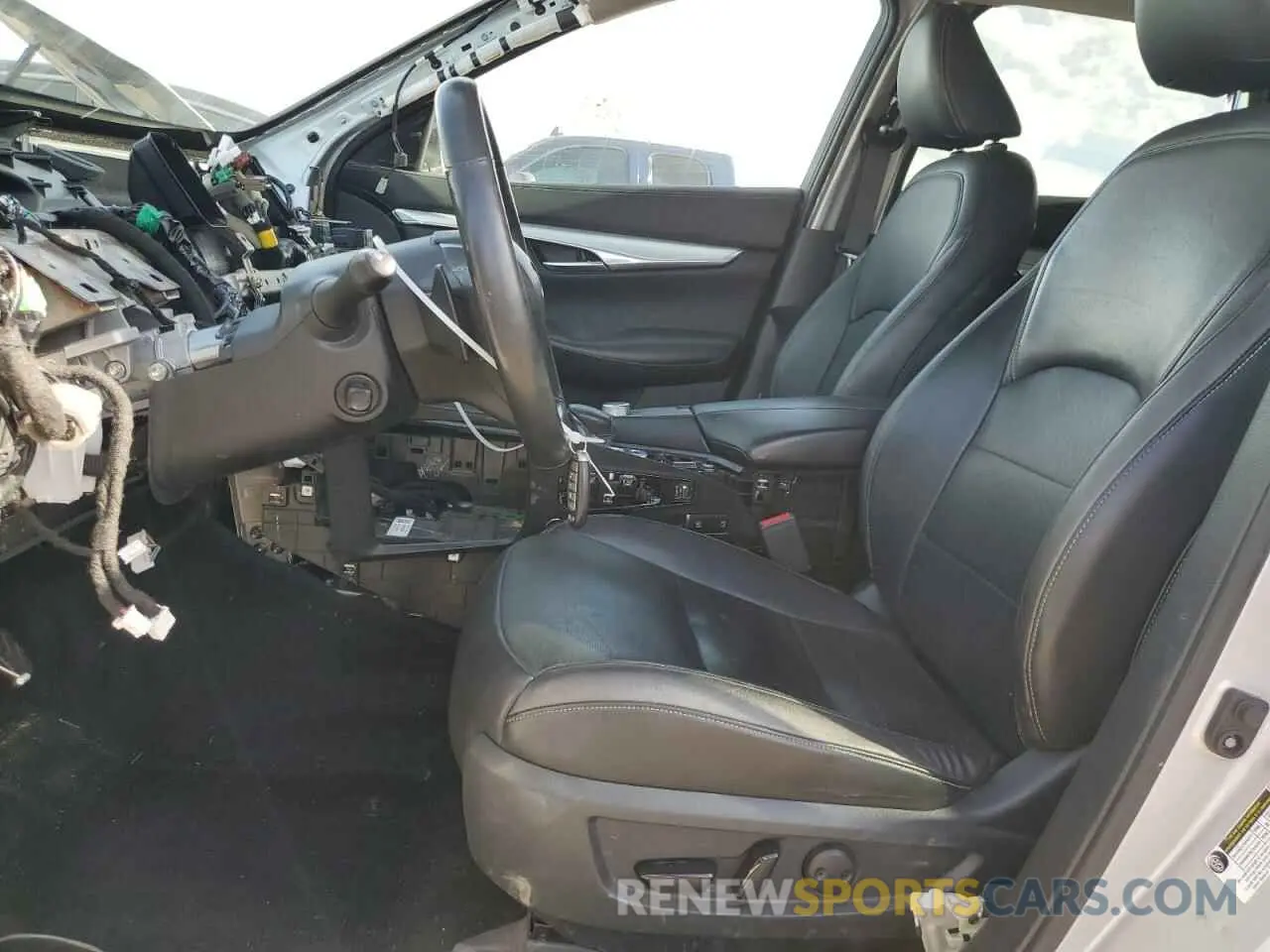 7 Photograph of a damaged car 3PCAJ5M33KF124142 INFINITI QX50 2019