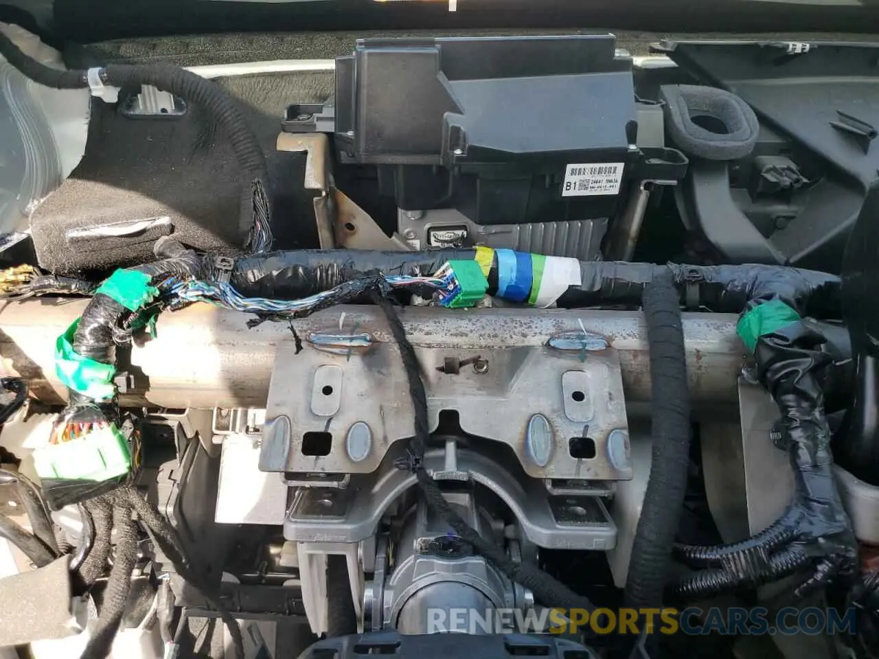 9 Photograph of a damaged car 3PCAJ5M33KF124142 INFINITI QX50 2019