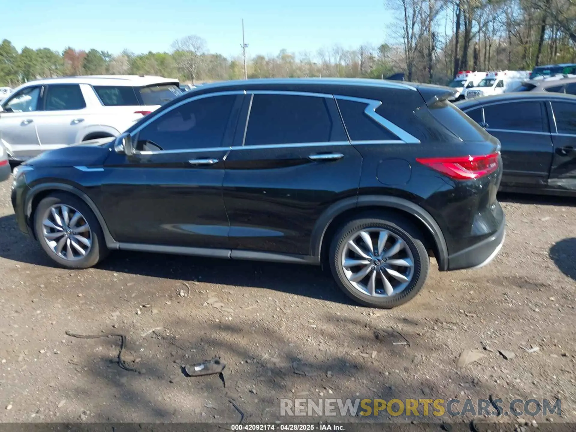 14 Photograph of a damaged car 3PCAJ5M33KF148215 INFINITI QX50 2019