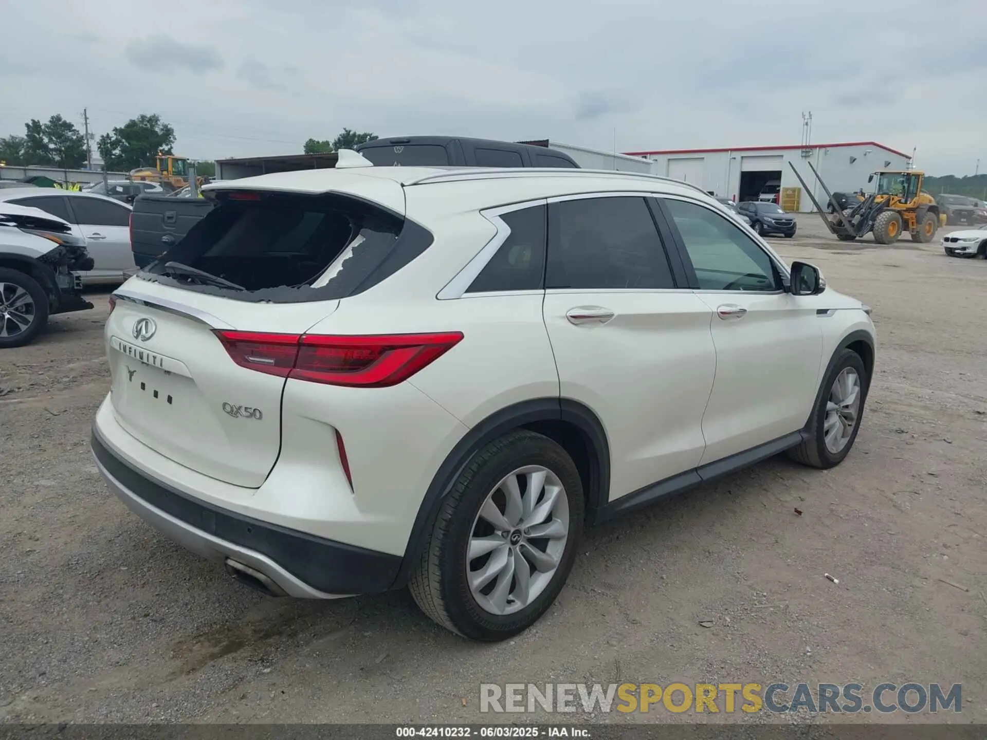 4 Photograph of a damaged car 3PCAJ5M34KF122965 INFINITI QX50 2019