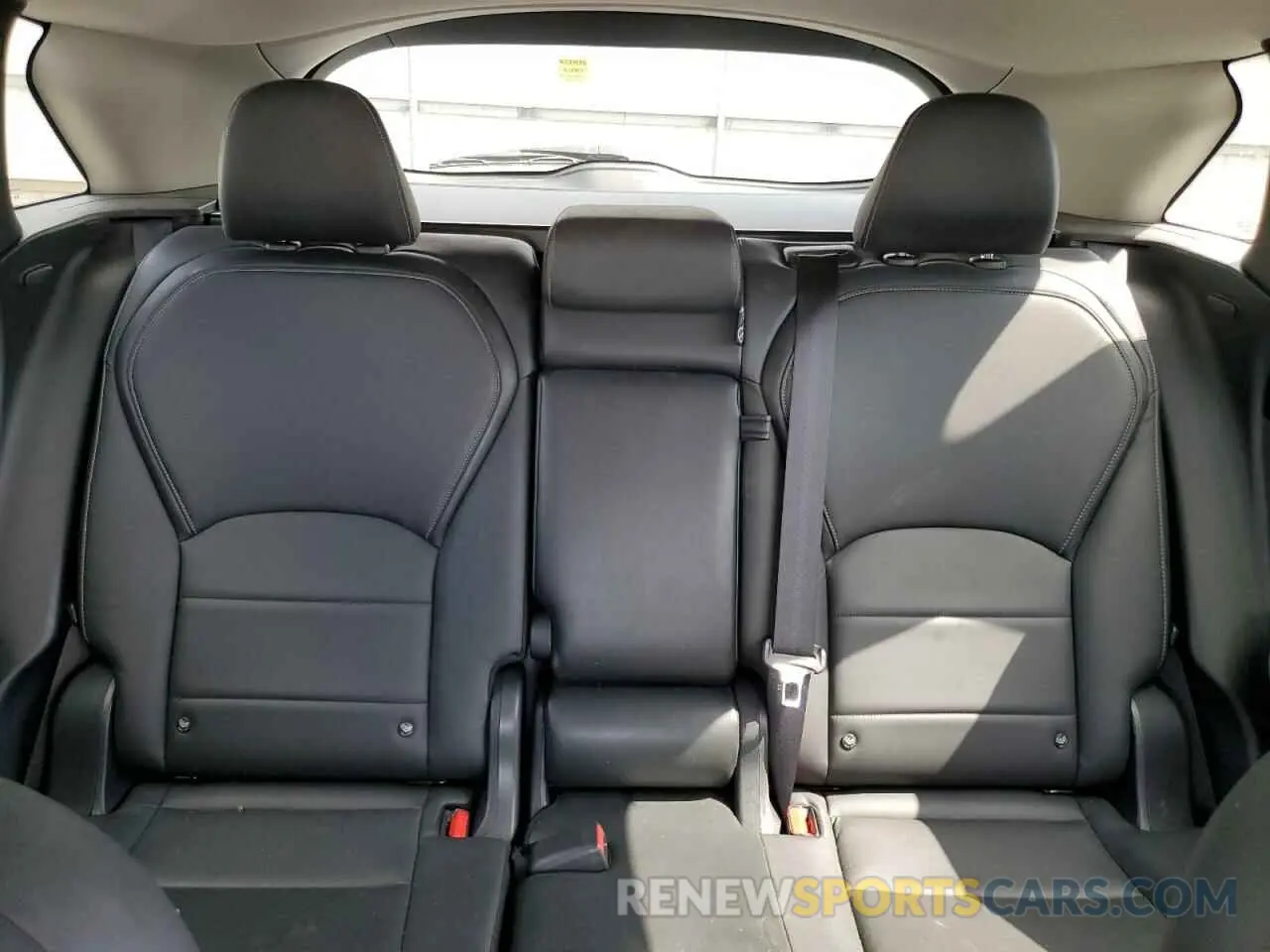 10 Photograph of a damaged car 3PCAJ5M34KF130547 INFINITI QX50 2019