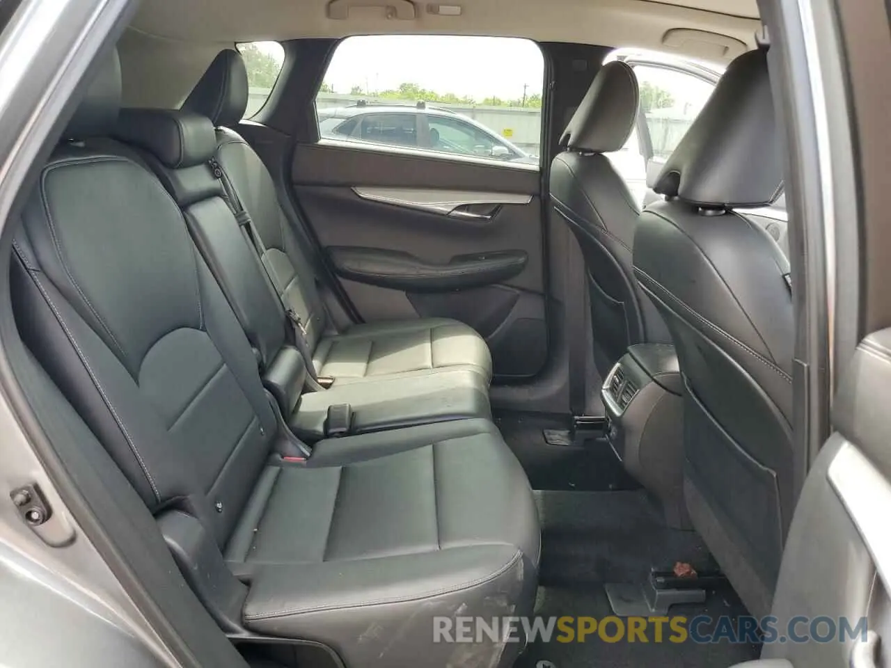 11 Photograph of a damaged car 3PCAJ5M34KF130547 INFINITI QX50 2019