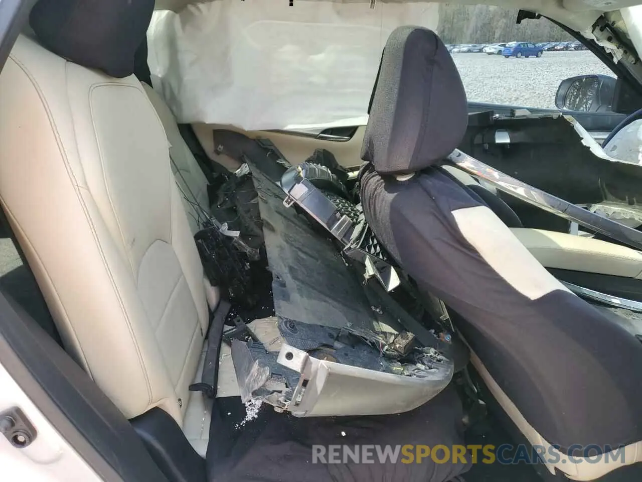 11 Photograph of a damaged car 3PCAJ5M34KF140172 INFINITI QX50 2019
