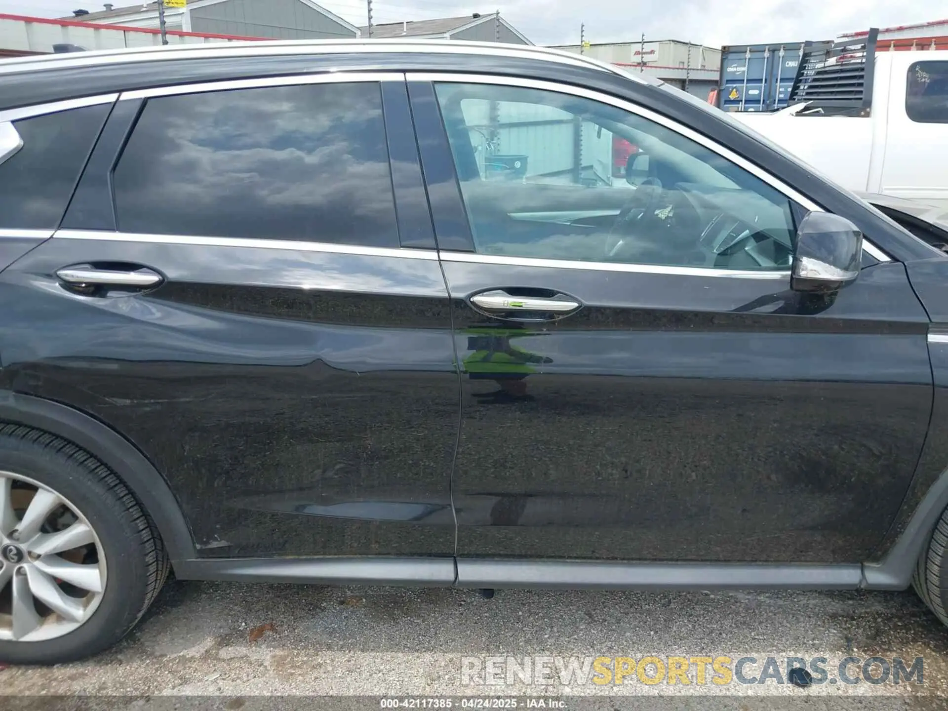 13 Photograph of a damaged car 3PCAJ5M35KF100862 INFINITI QX50 2019