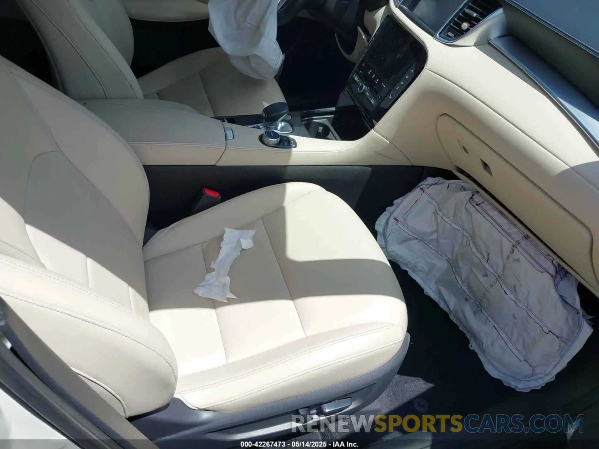 5 Photograph of a damaged car 3PCAJ5M35KF125258 INFINITI QX50 2019