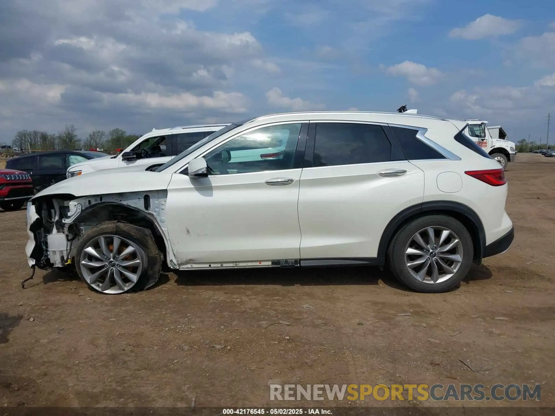 14 Photograph of a damaged car 3PCAJ5M35KF128225 INFINITI QX50 2019