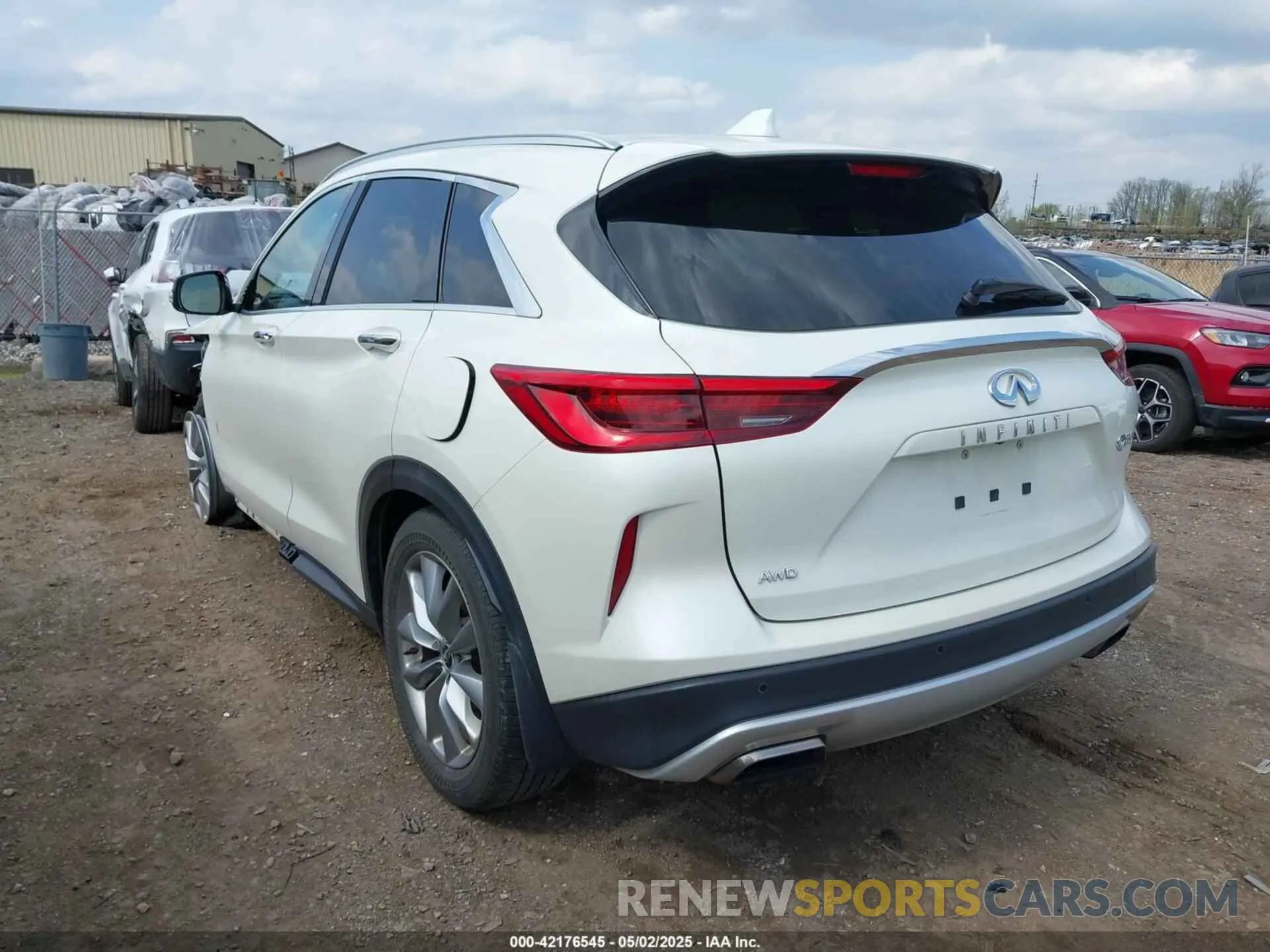 3 Photograph of a damaged car 3PCAJ5M35KF128225 INFINITI QX50 2019