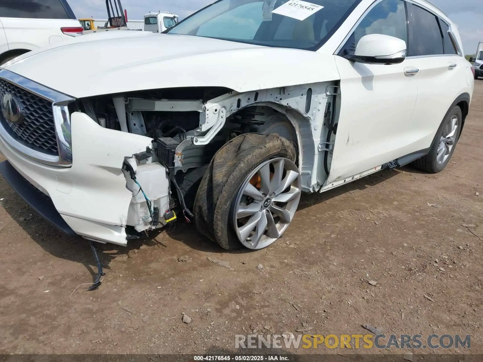 6 Photograph of a damaged car 3PCAJ5M35KF128225 INFINITI QX50 2019