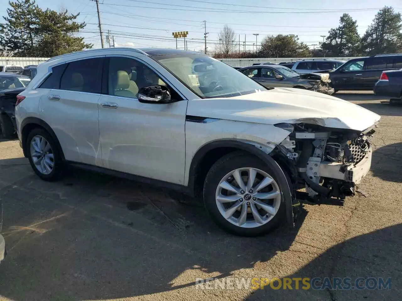 4 Photograph of a damaged car 3PCAJ5M36KF115418 INFINITI QX50 2019