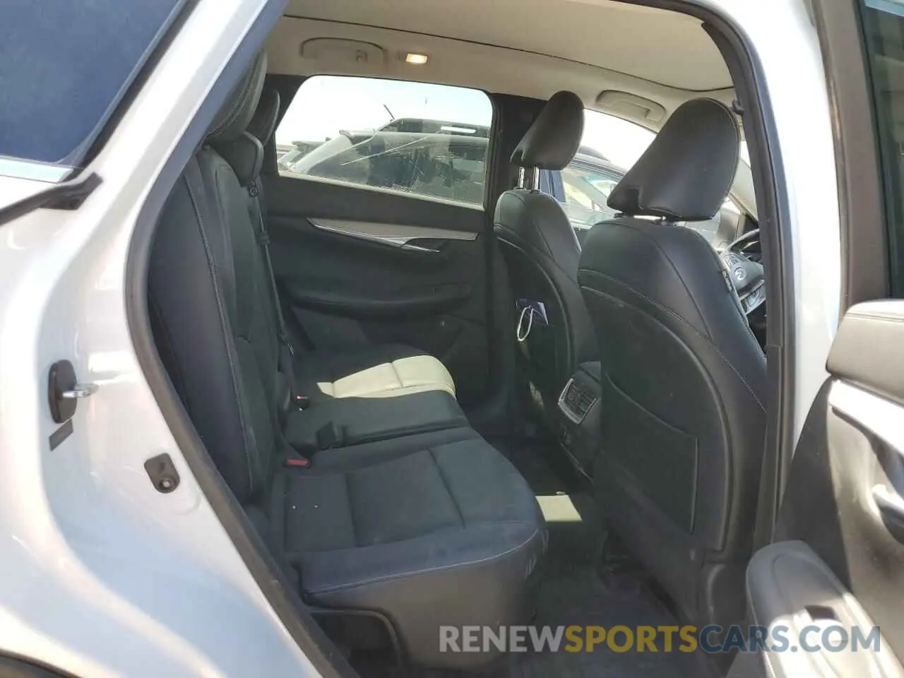 12 Photograph of a damaged car 3PCAJ5M36KF132168 INFINITI QX50 2019