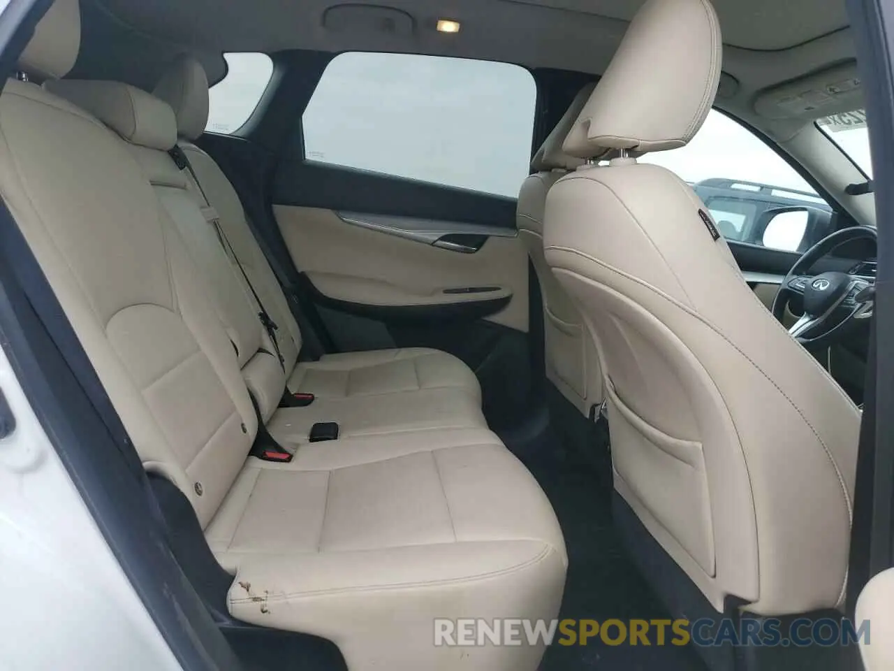 11 Photograph of a damaged car 3PCAJ5M36KF136656 INFINITI QX50 2019
