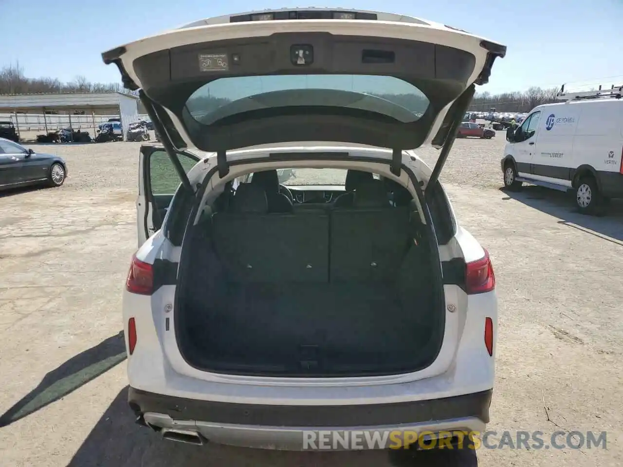 6 Photograph of a damaged car 3PCAJ5M37KF100913 INFINITI QX50 2019