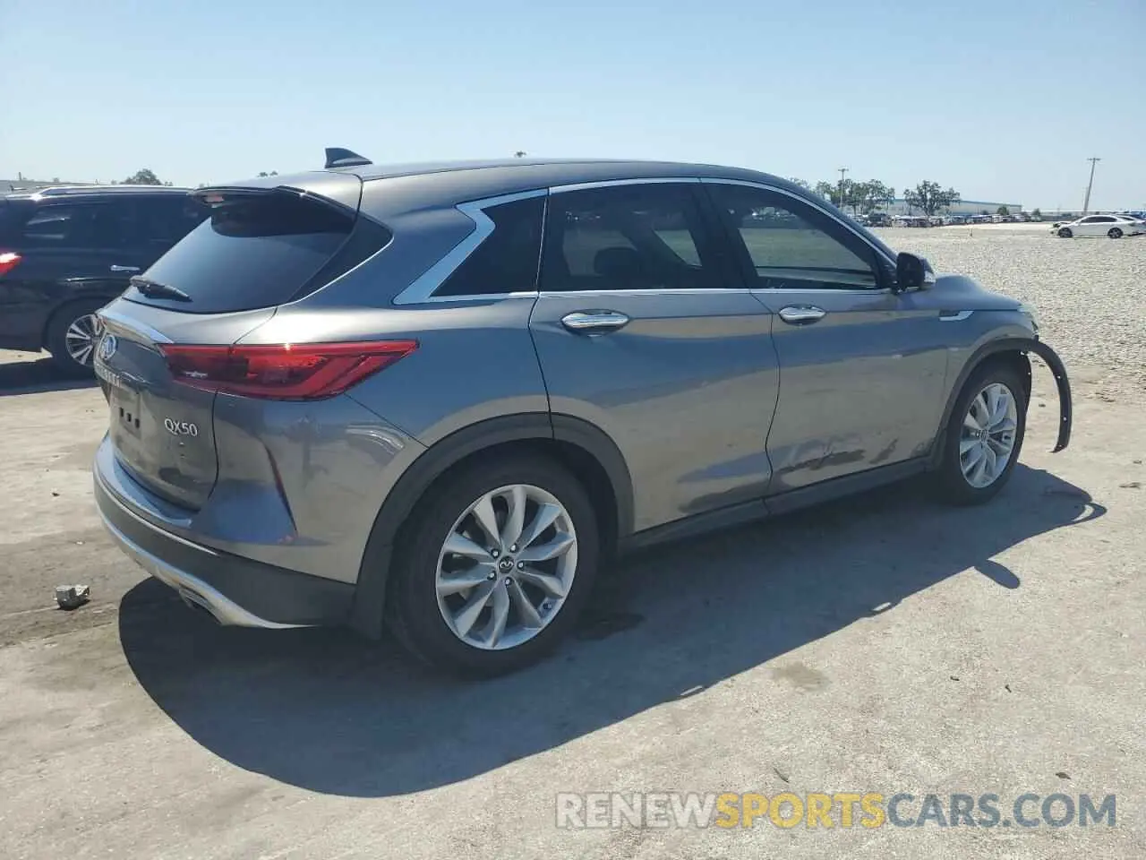3 Photograph of a damaged car 3PCAJ5M37KF126282 INFINITI QX50 2019
