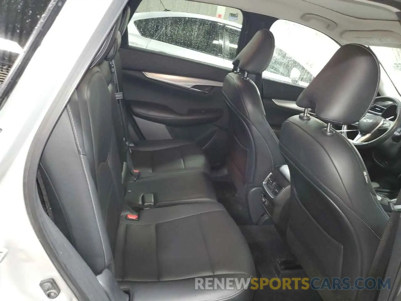 10 Photograph of a damaged car 3PCAJ5M37KF128971 INFINITI QX50 2019