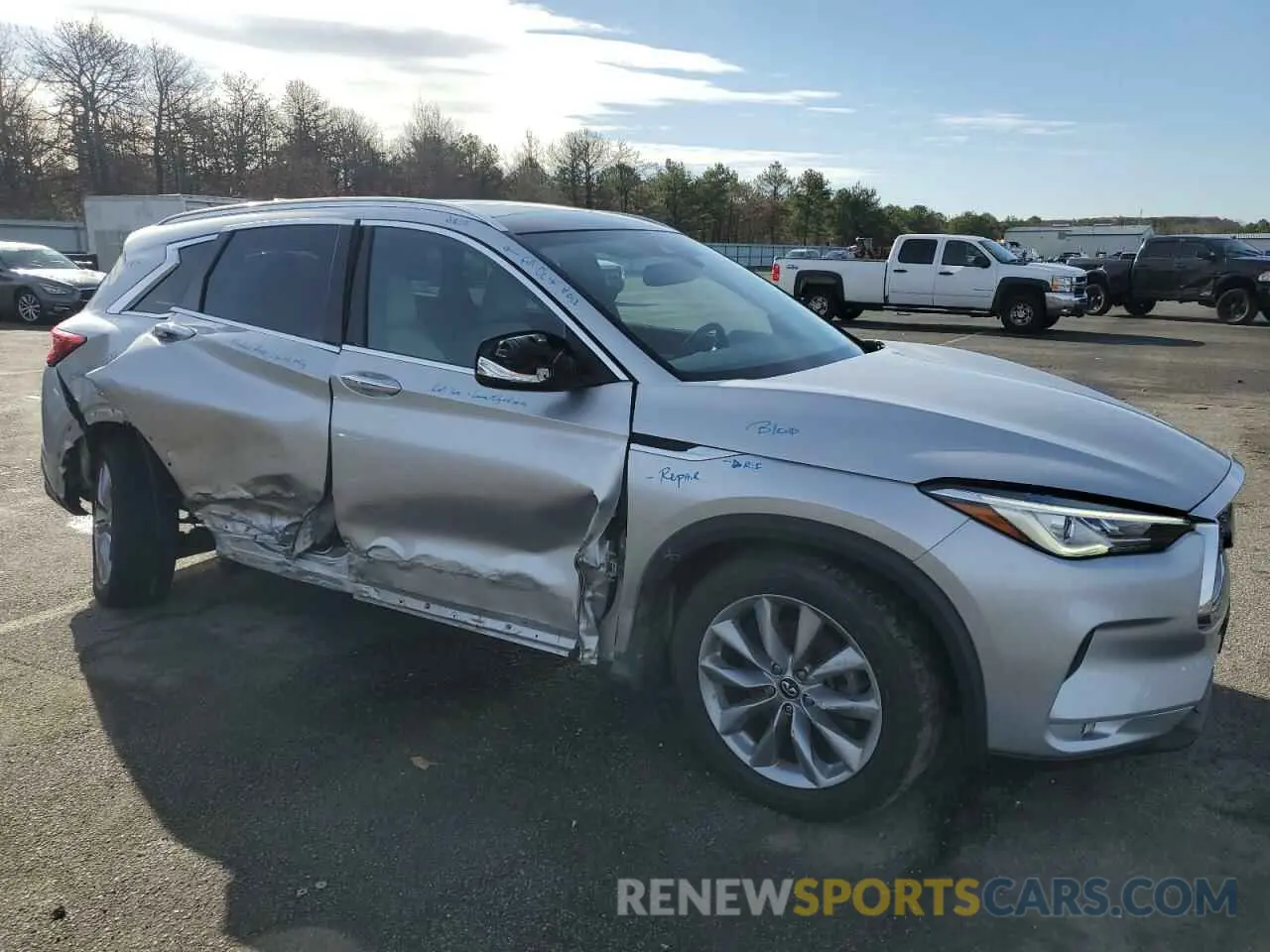 4 Photograph of a damaged car 3PCAJ5M37KF147648 INFINITI QX50 2019