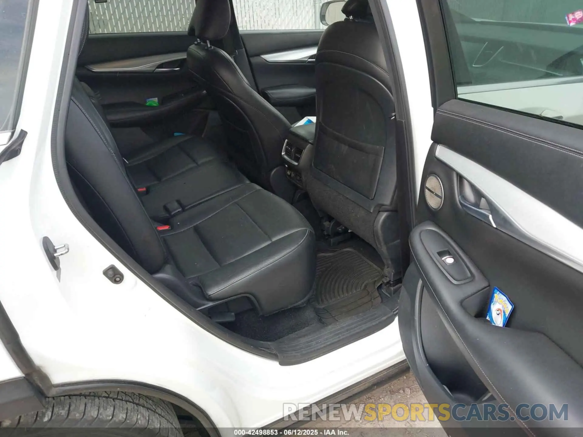 8 Photograph of a damaged car 3PCAJ5M38KF116098 INFINITI QX50 2019