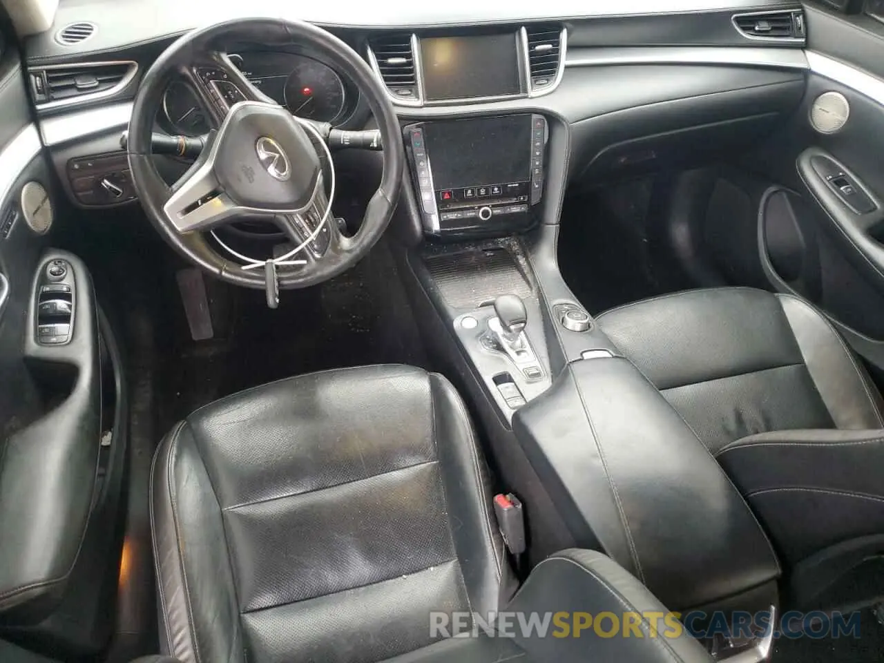 8 Photograph of a damaged car 3PCAJ5M38KF117820 INFINITI QX50 2019
