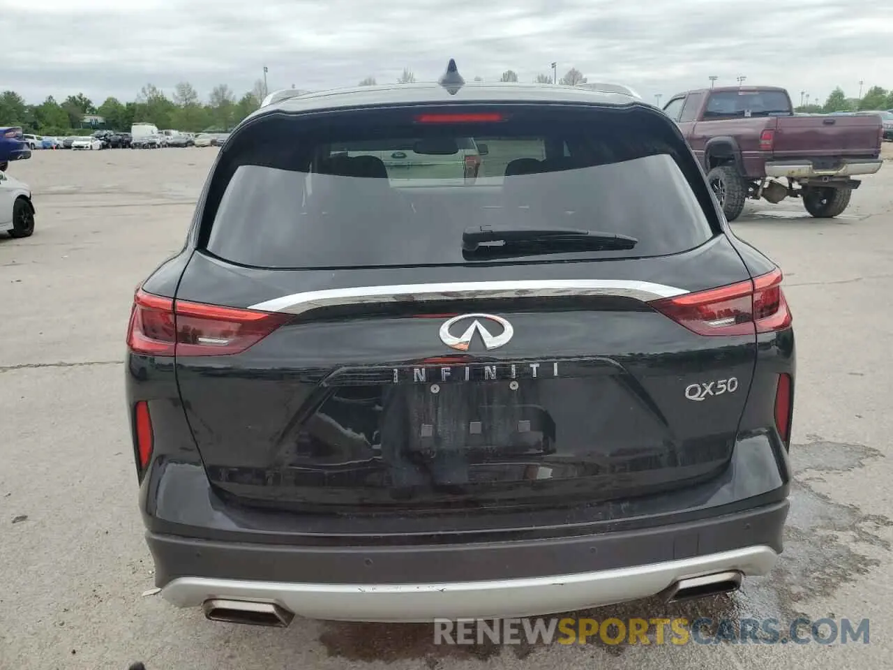 6 Photograph of a damaged car 3PCAJ5M39KF104462 INFINITI QX50 2019