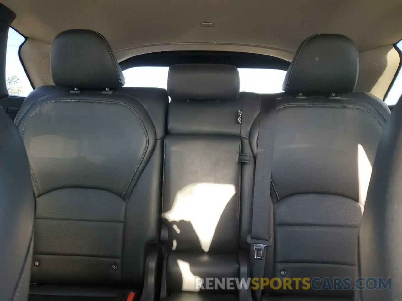 10 Photograph of a damaged car 3PCAJ5M39KF117065 INFINITI QX50 2019