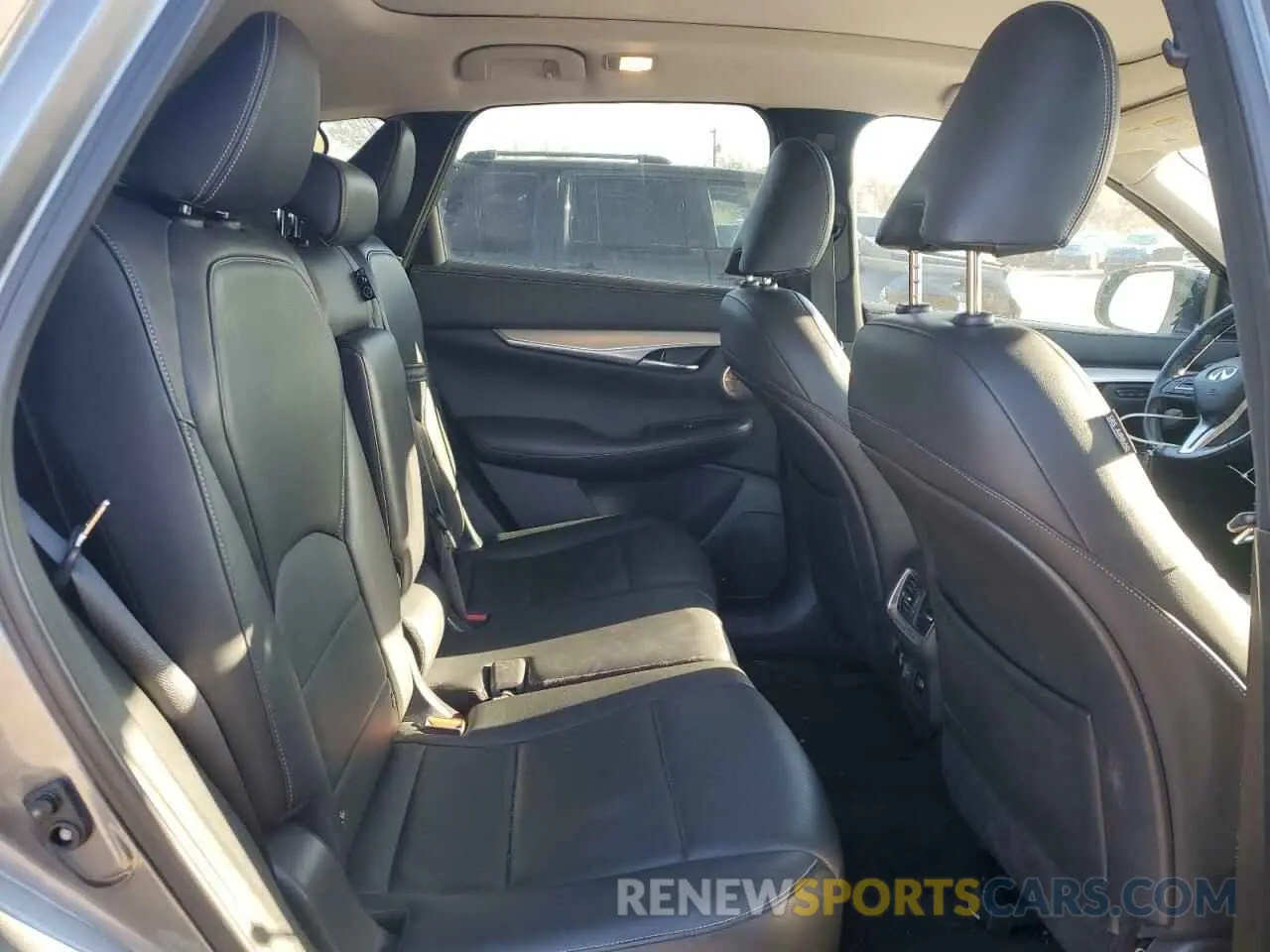 11 Photograph of a damaged car 3PCAJ5M39KF117065 INFINITI QX50 2019