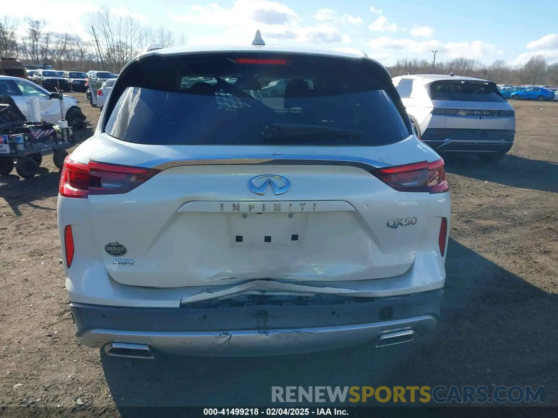 16 Photograph of a damaged car 3PCAJ5M3XKF111873 INFINITI QX50 2019