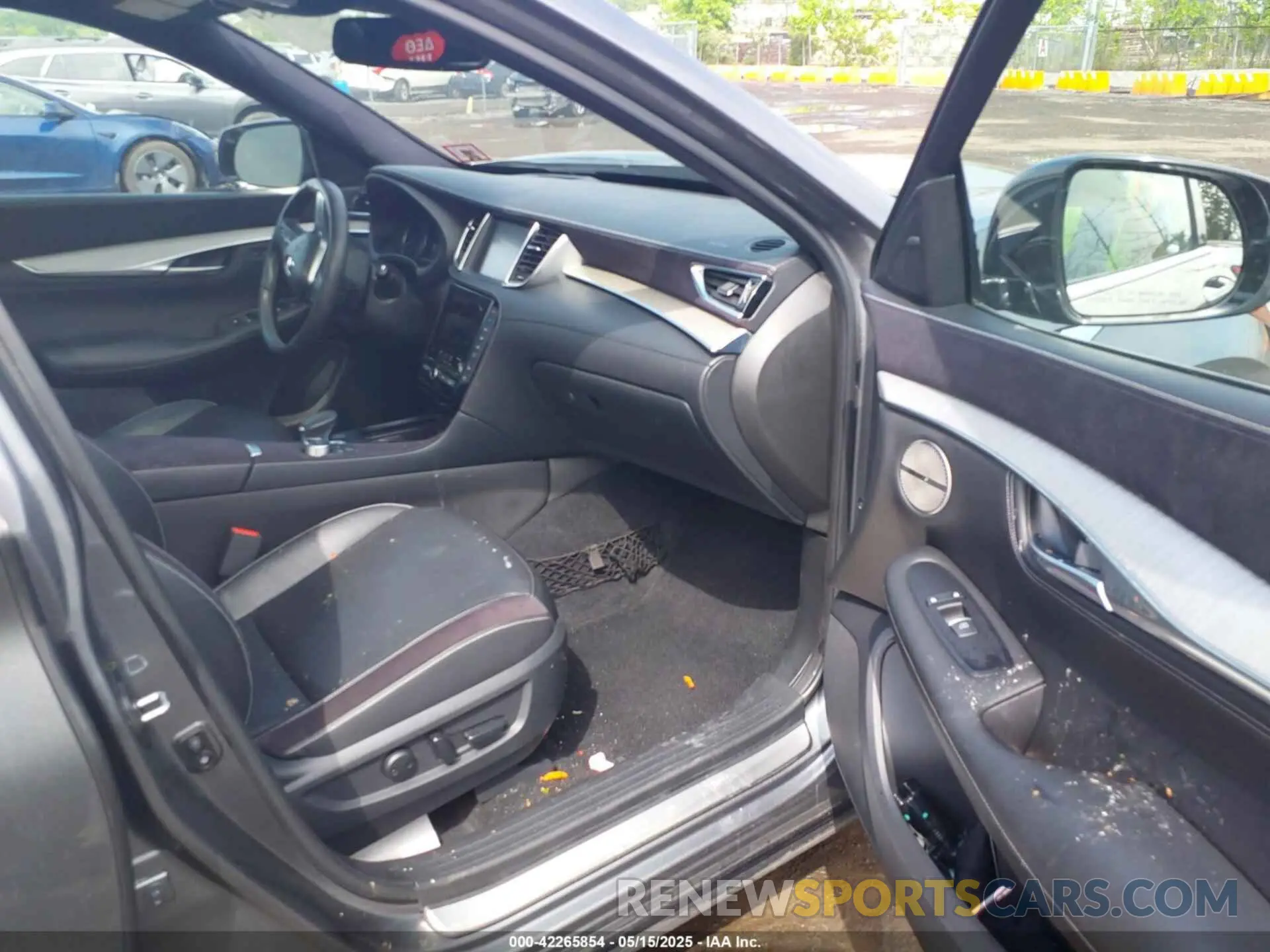 5 Photograph of a damaged car 3PCAJ5M3XKF114787 INFINITI QX50 2019