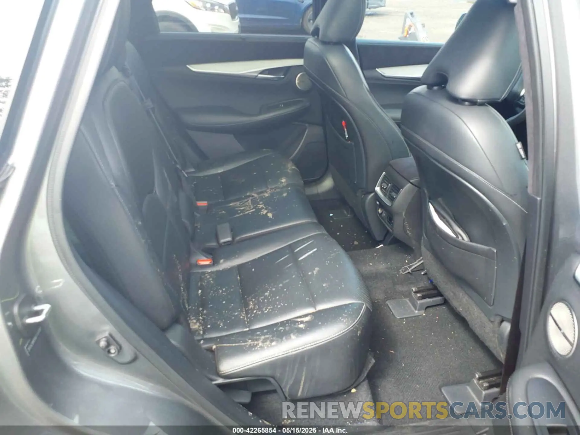 8 Photograph of a damaged car 3PCAJ5M3XKF114787 INFINITI QX50 2019