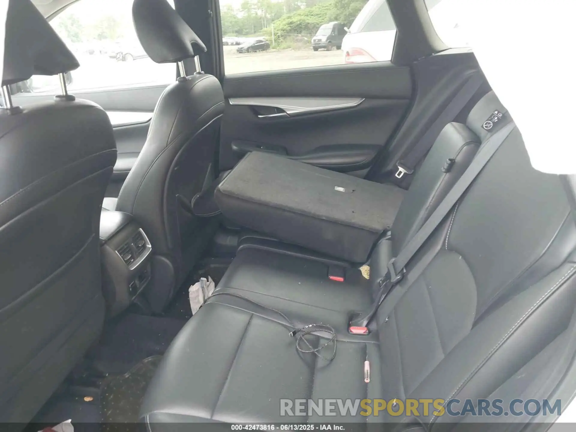 8 Photograph of a damaged car 3PCAJ5M3XKF121741 INFINITI QX50 2019