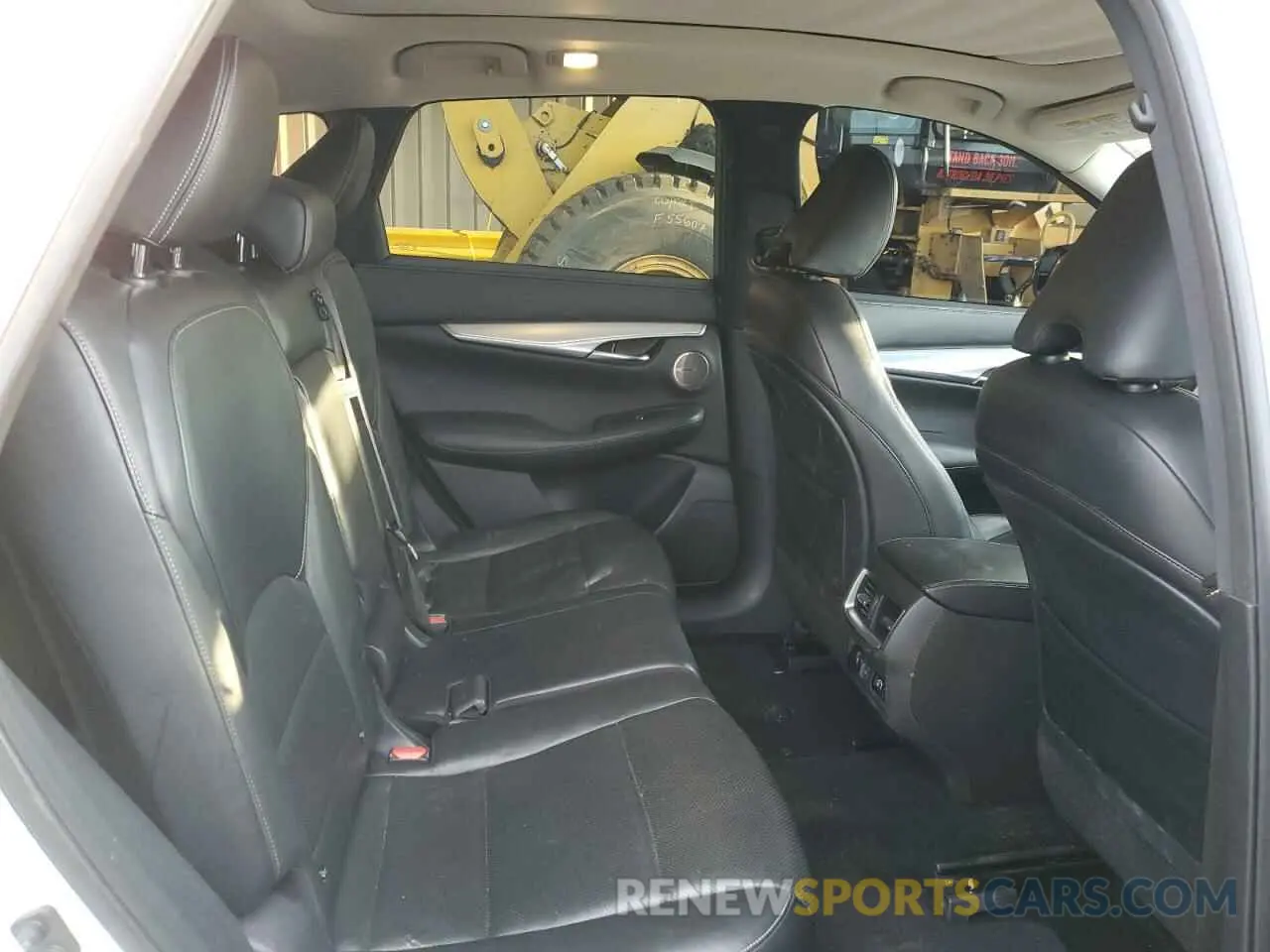 10 Photograph of a damaged car 3PCAJ5M3XKF123473 INFINITI QX50 2019