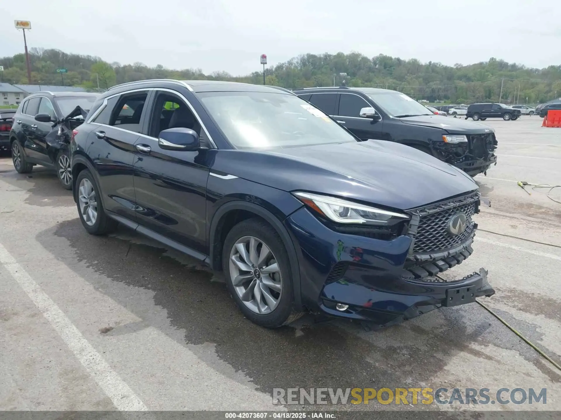 1 Photograph of a damaged car 3PCAJ5M11LF117903 INFINITI QX50 2020