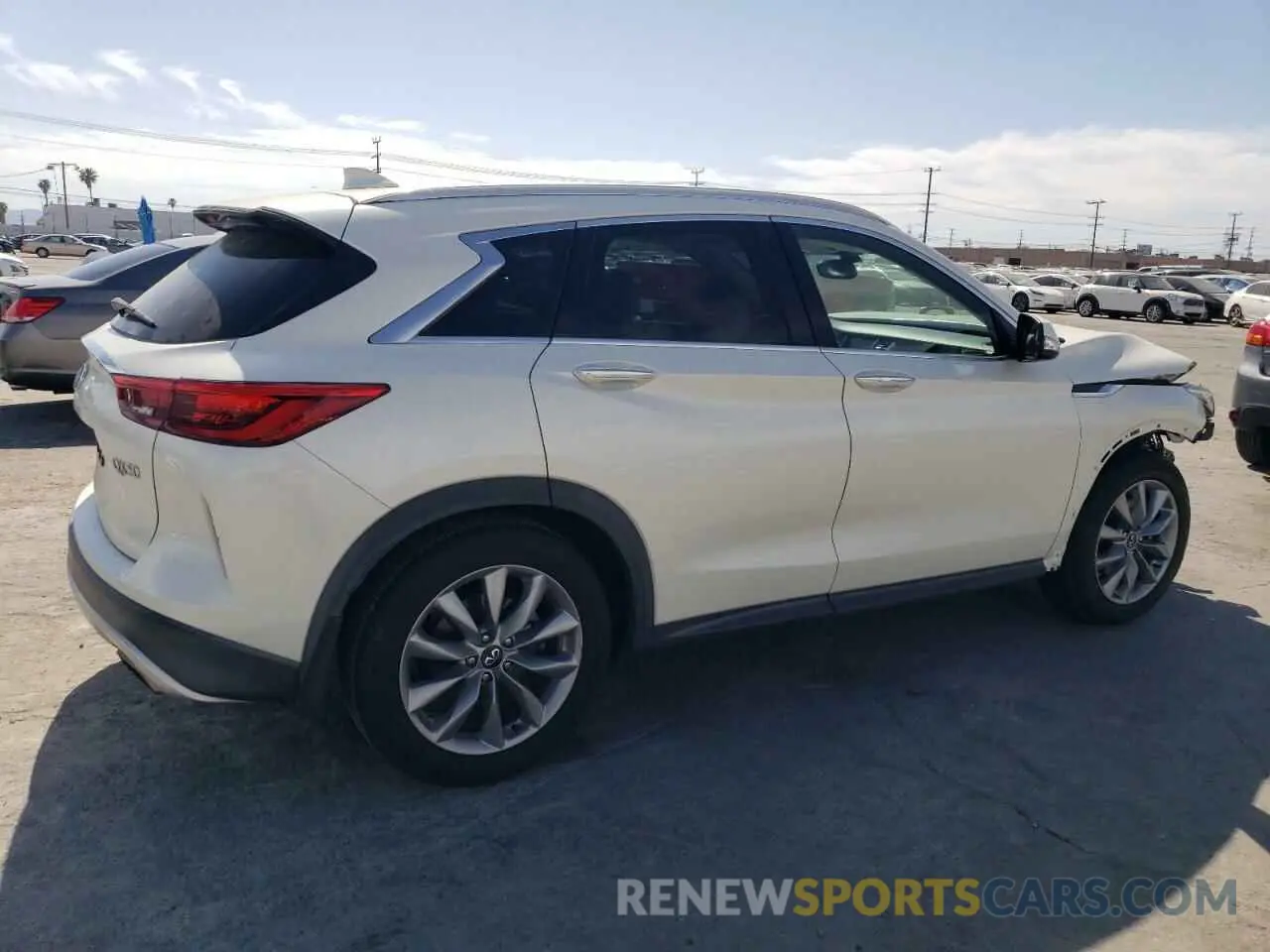 3 Photograph of a damaged car 3PCAJ5M12LF105226 INFINITI QX50 2020