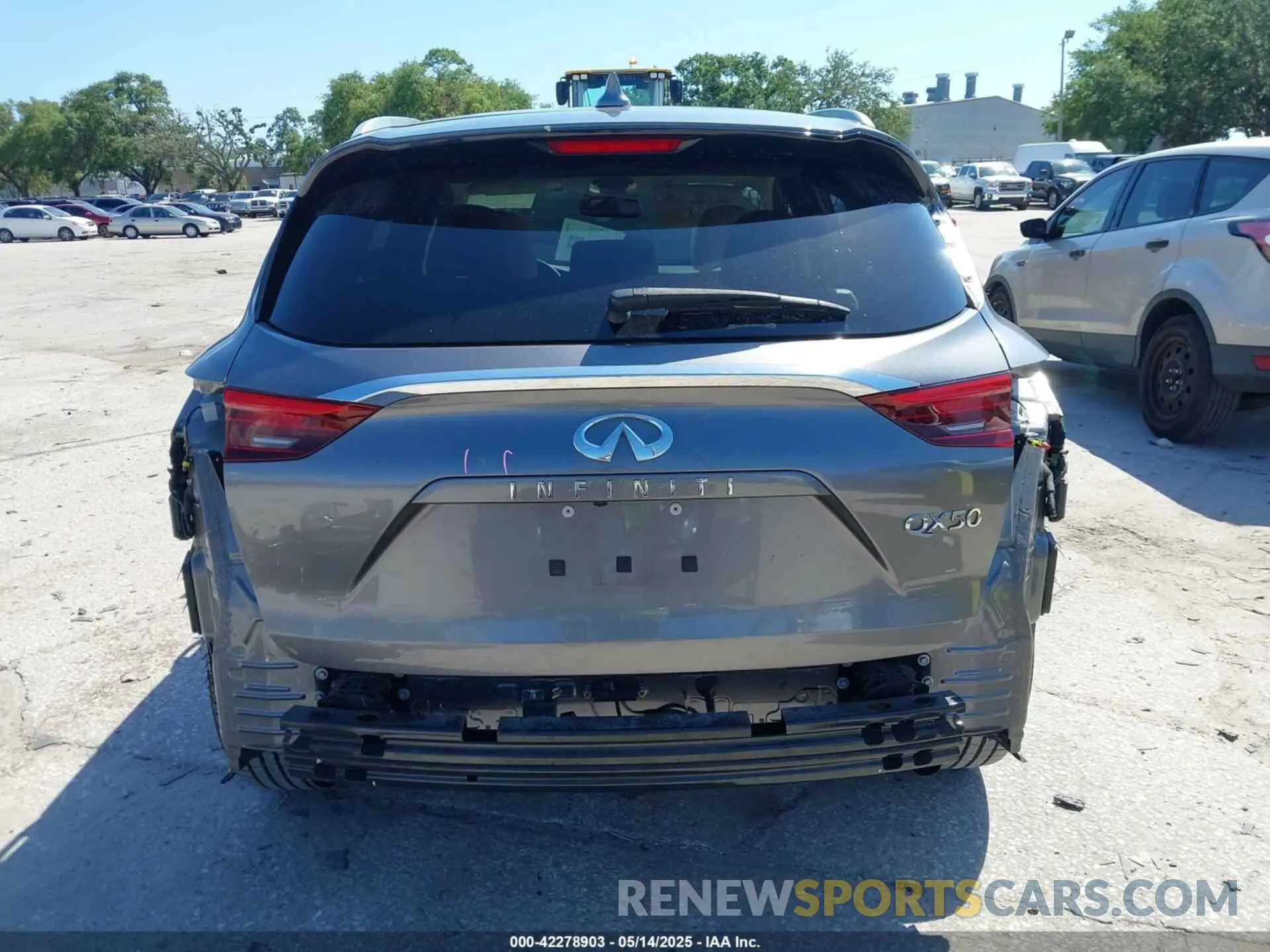 17 Photograph of a damaged car 3PCAJ5M13LF103064 INFINITI QX50 2020