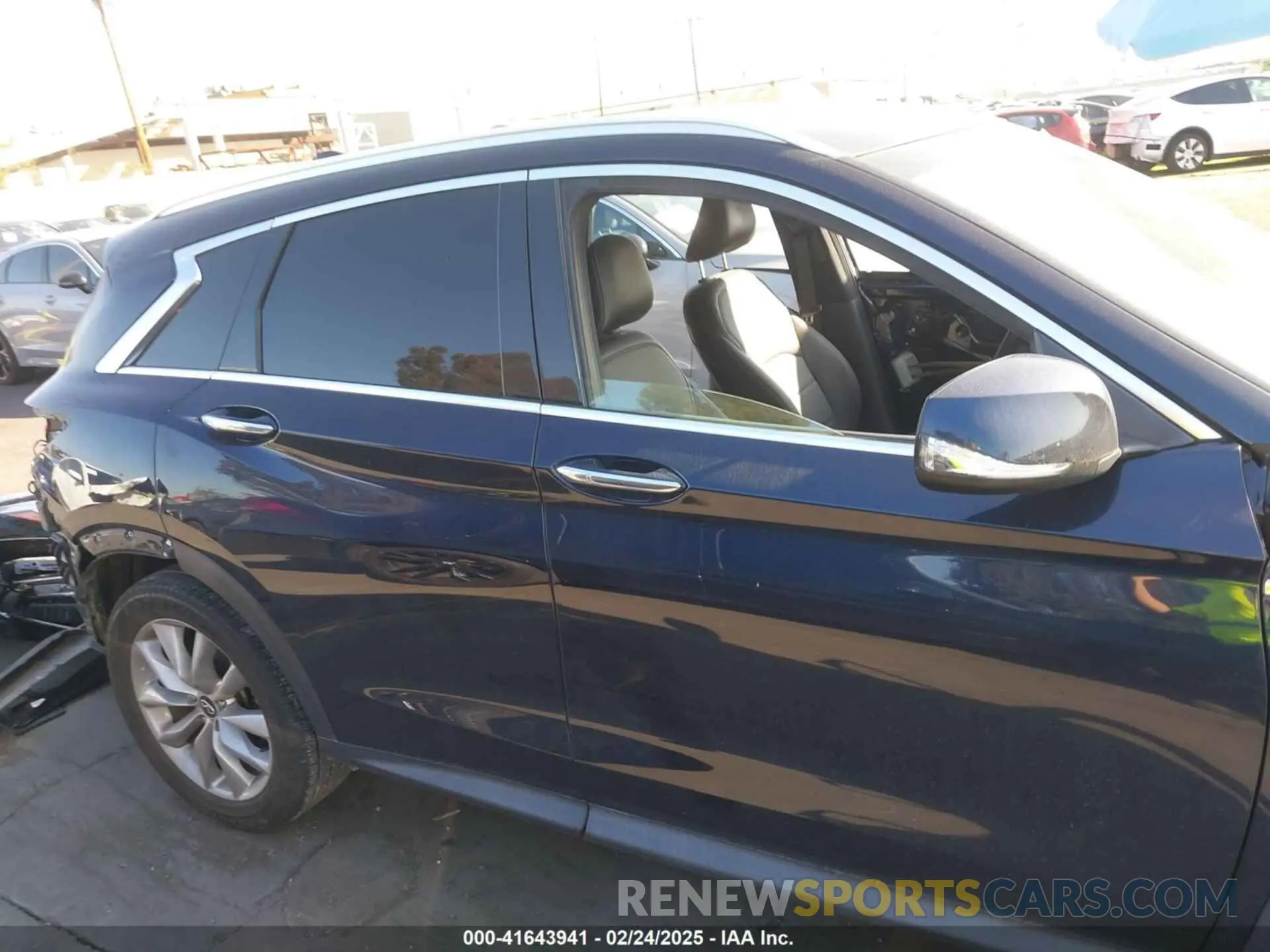 14 Photograph of a damaged car 3PCAJ5M13LF107535 INFINITI QX50 2020