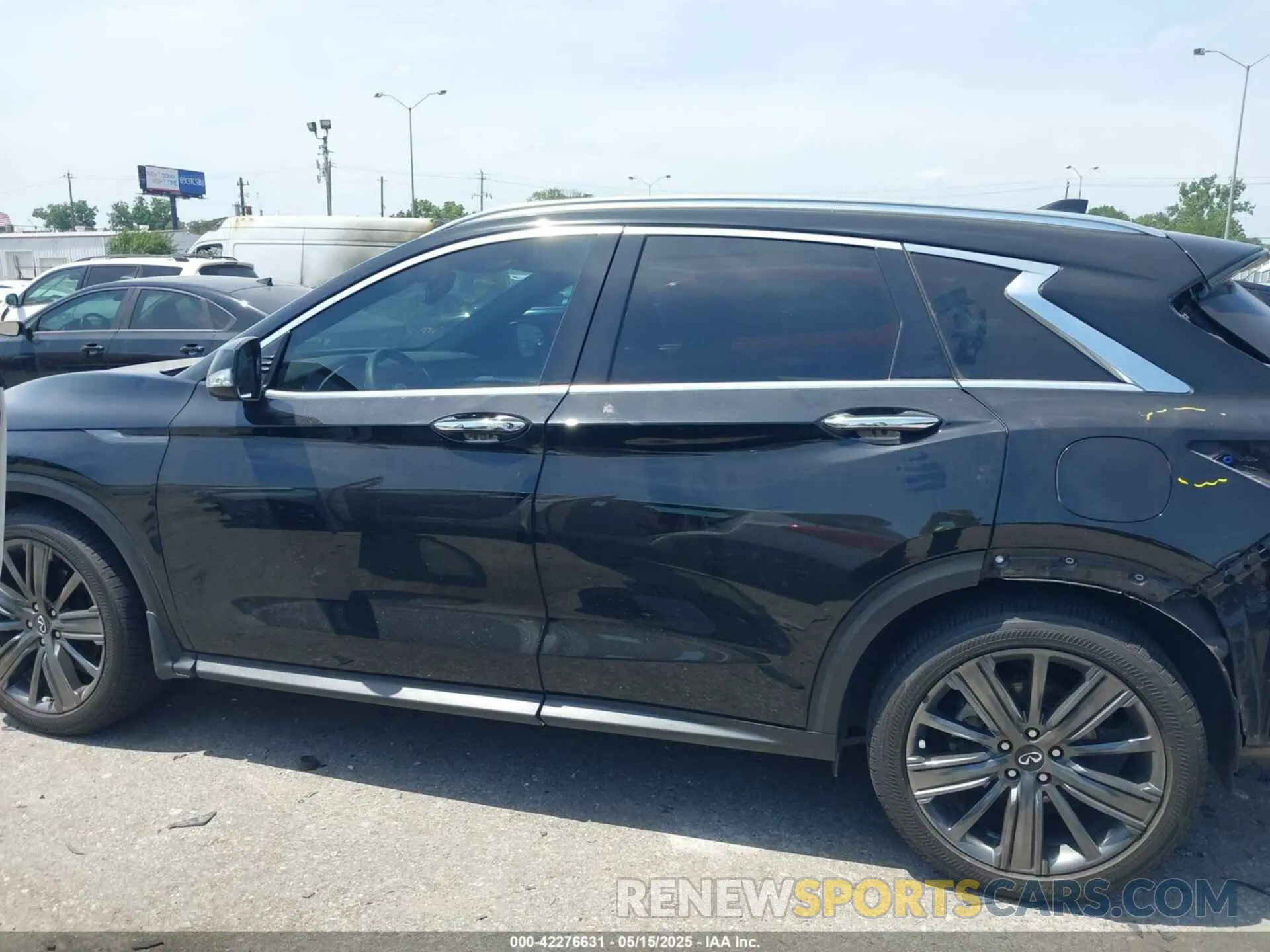 15 Photograph of a damaged car 3PCAJ5M13LF111018 INFINITI QX50 2020