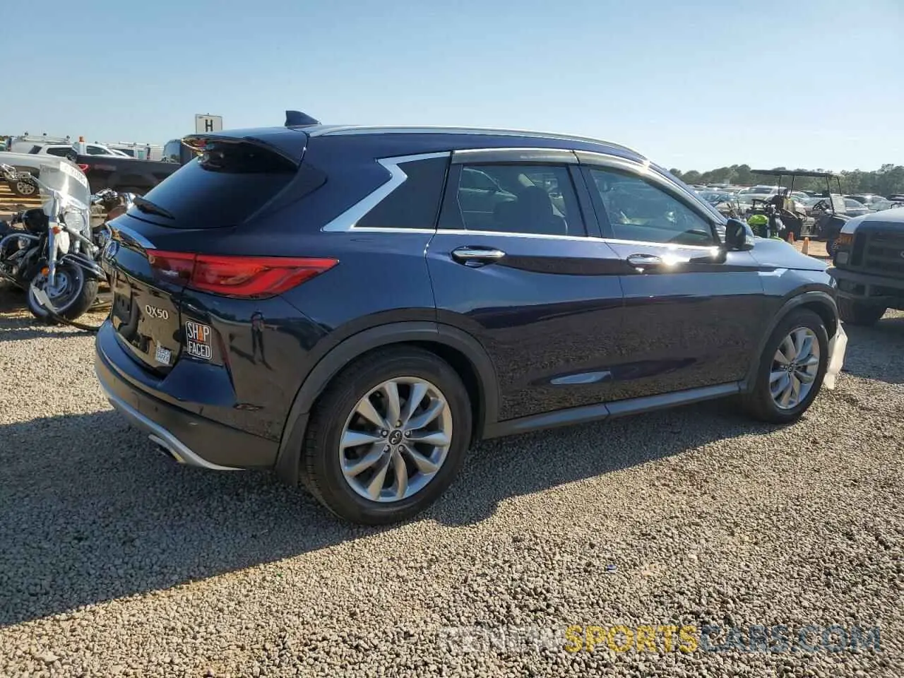 3 Photograph of a damaged car 3PCAJ5M14LF101985 INFINITI QX50 2020