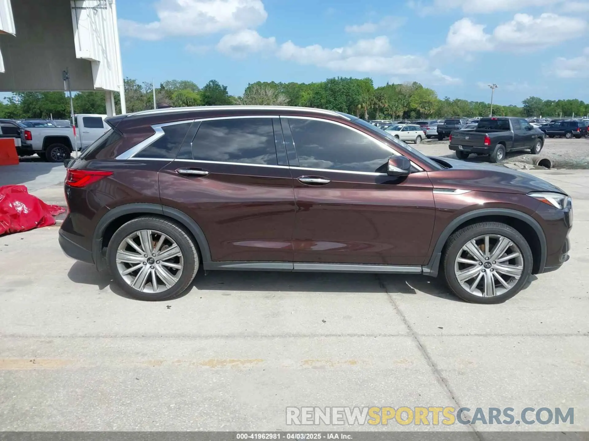 12 Photograph of a damaged car 3PCAJ5M15LF100778 INFINITI QX50 2020