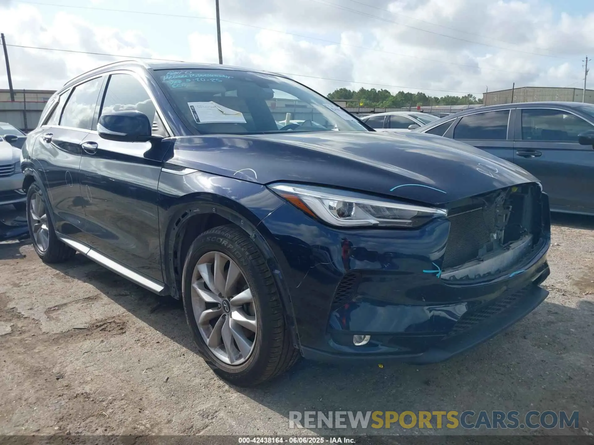 1 Photograph of a damaged car 3PCAJ5M15LF102112 INFINITI QX50 2020