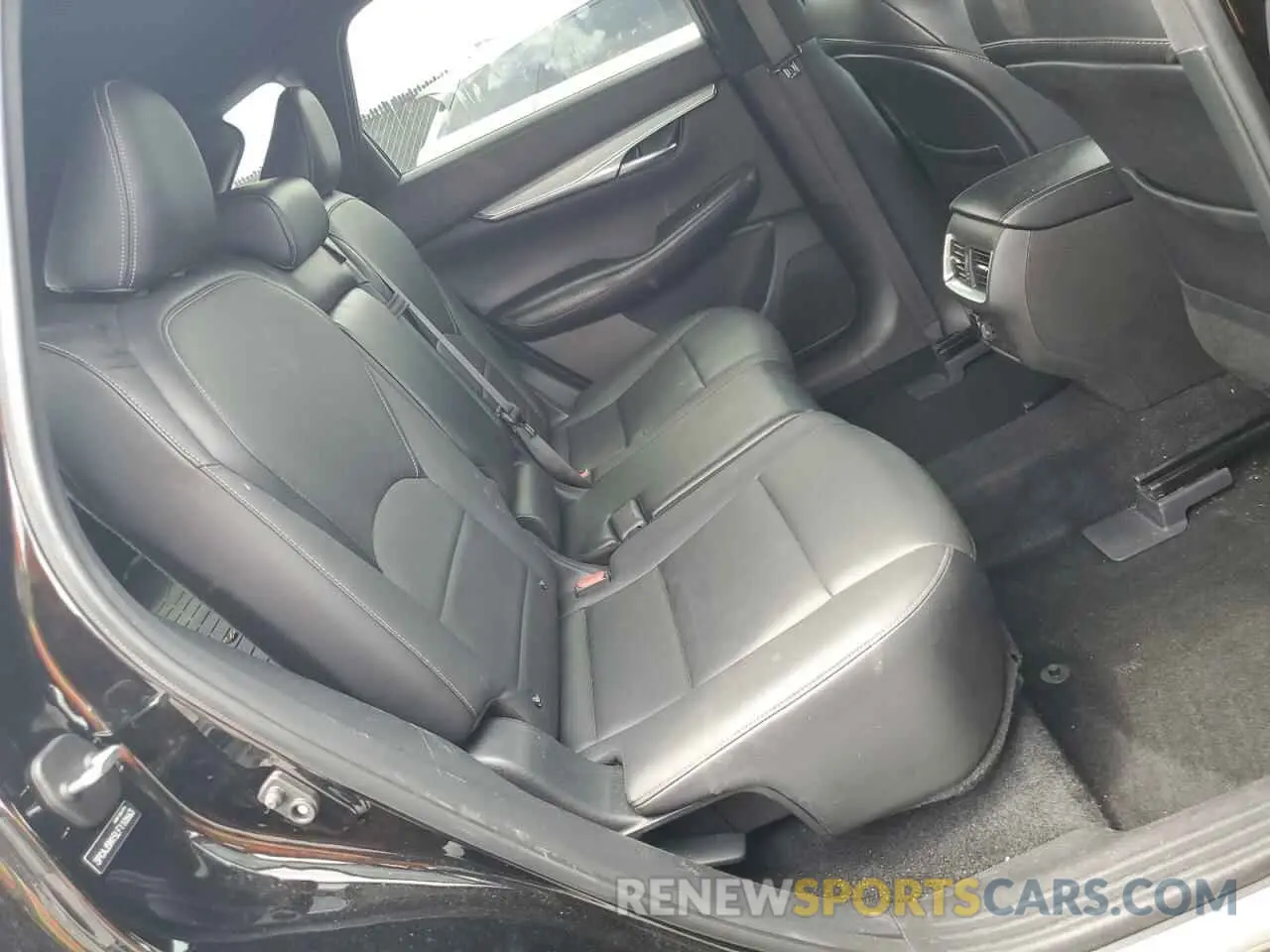 11 Photograph of a damaged car 3PCAJ5M15LF110663 INFINITI QX50 2020