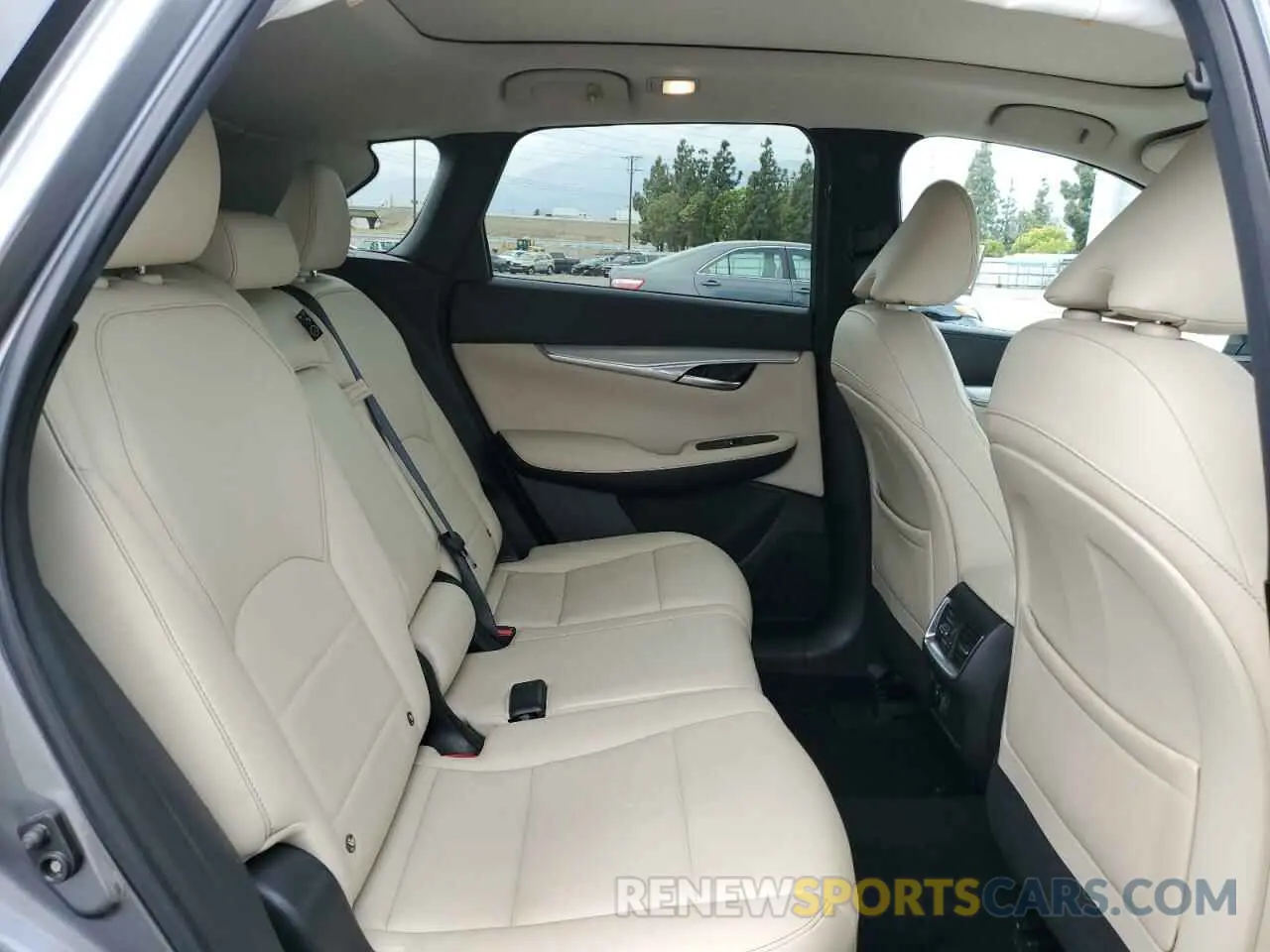 11 Photograph of a damaged car 3PCAJ5M16LF107867 INFINITI QX50 2020