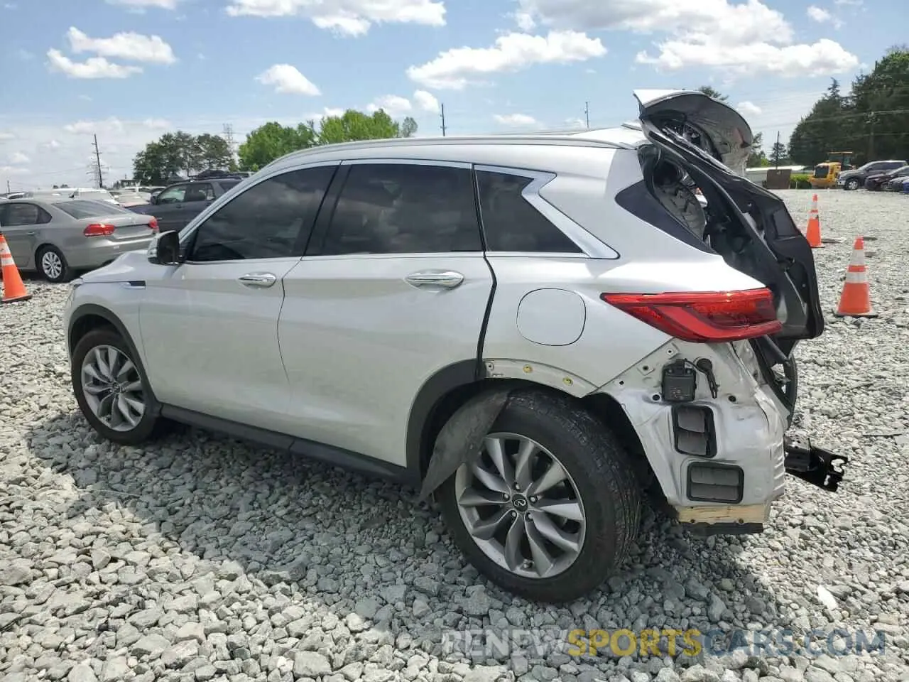 2 Photograph of a damaged car 3PCAJ5M16LF118819 INFINITI QX50 2020