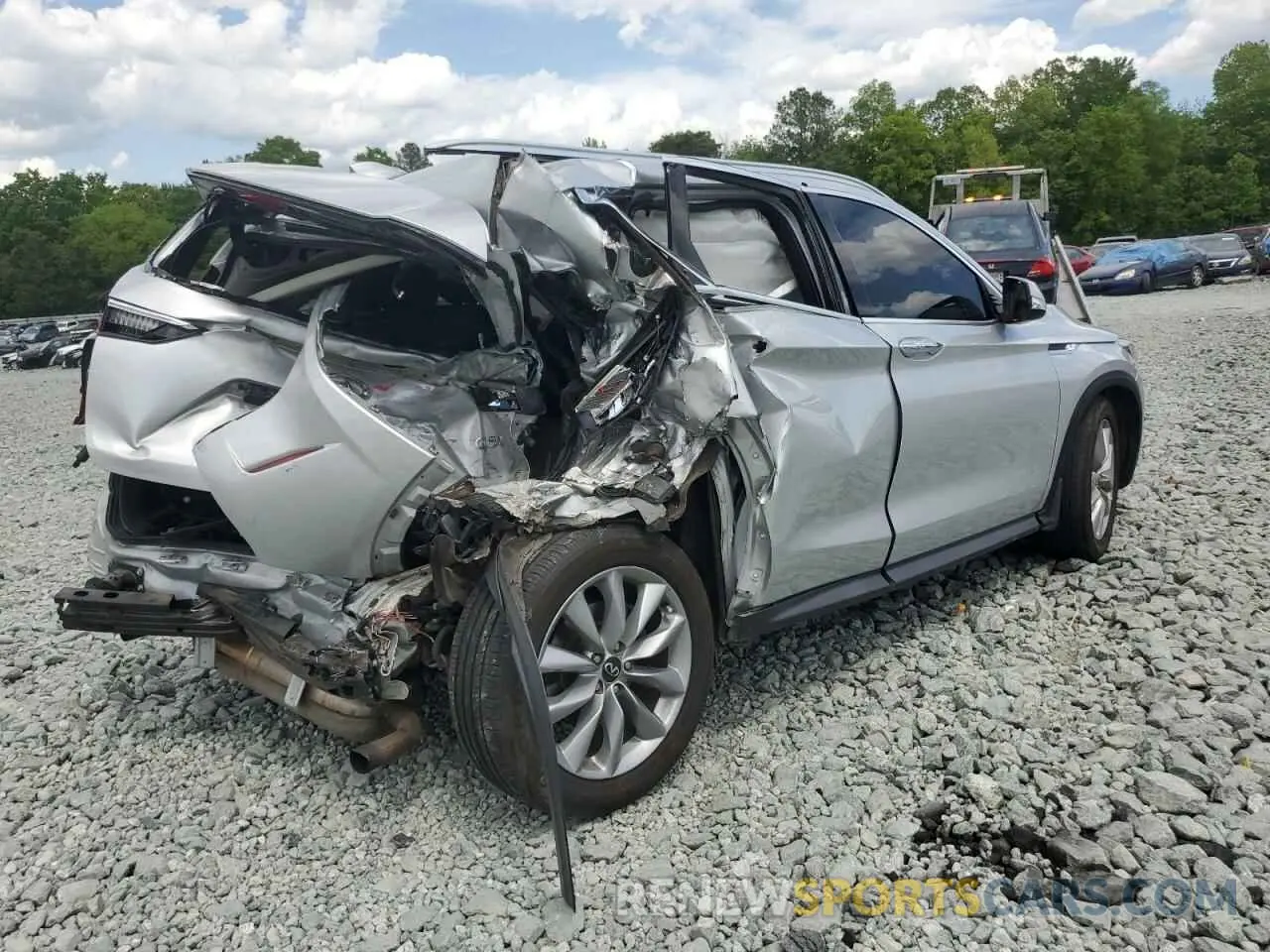 3 Photograph of a damaged car 3PCAJ5M16LF118819 INFINITI QX50 2020