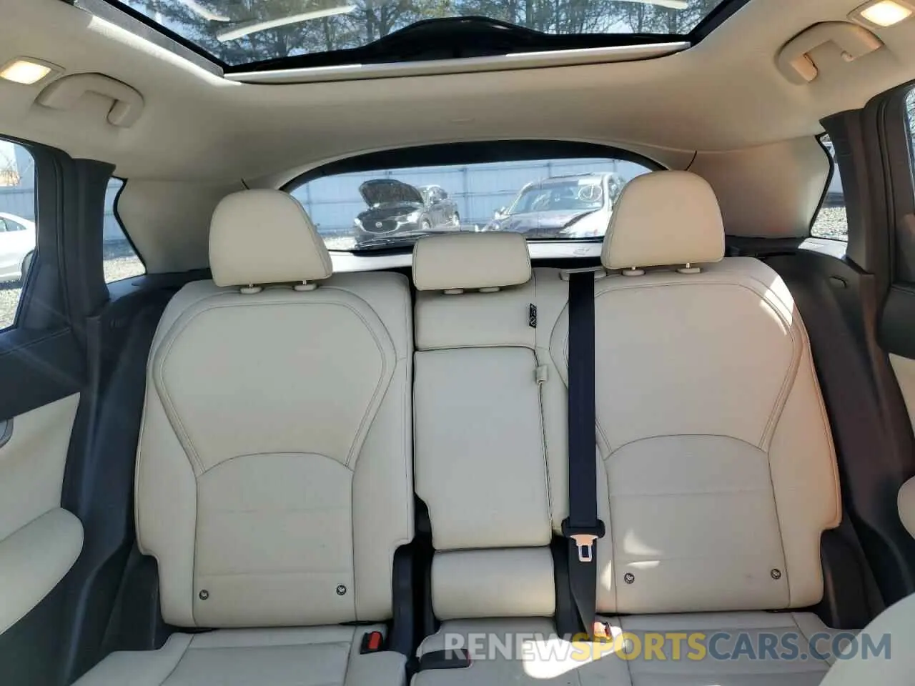10 Photograph of a damaged car 3PCAJ5M30LF113018 INFINITI QX50 2020