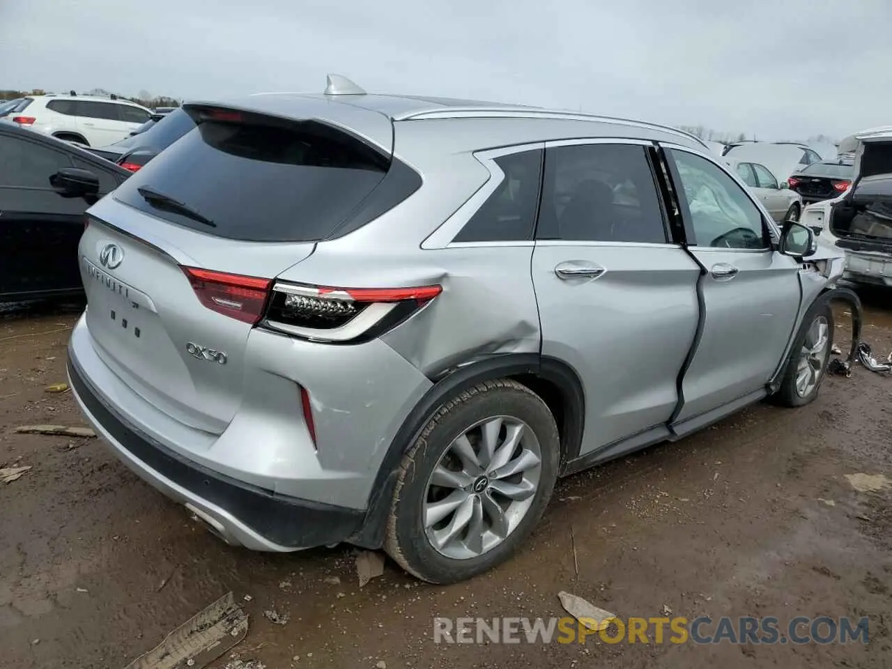3 Photograph of a damaged car 3PCAJ5M31LF102934 INFINITI QX50 2020