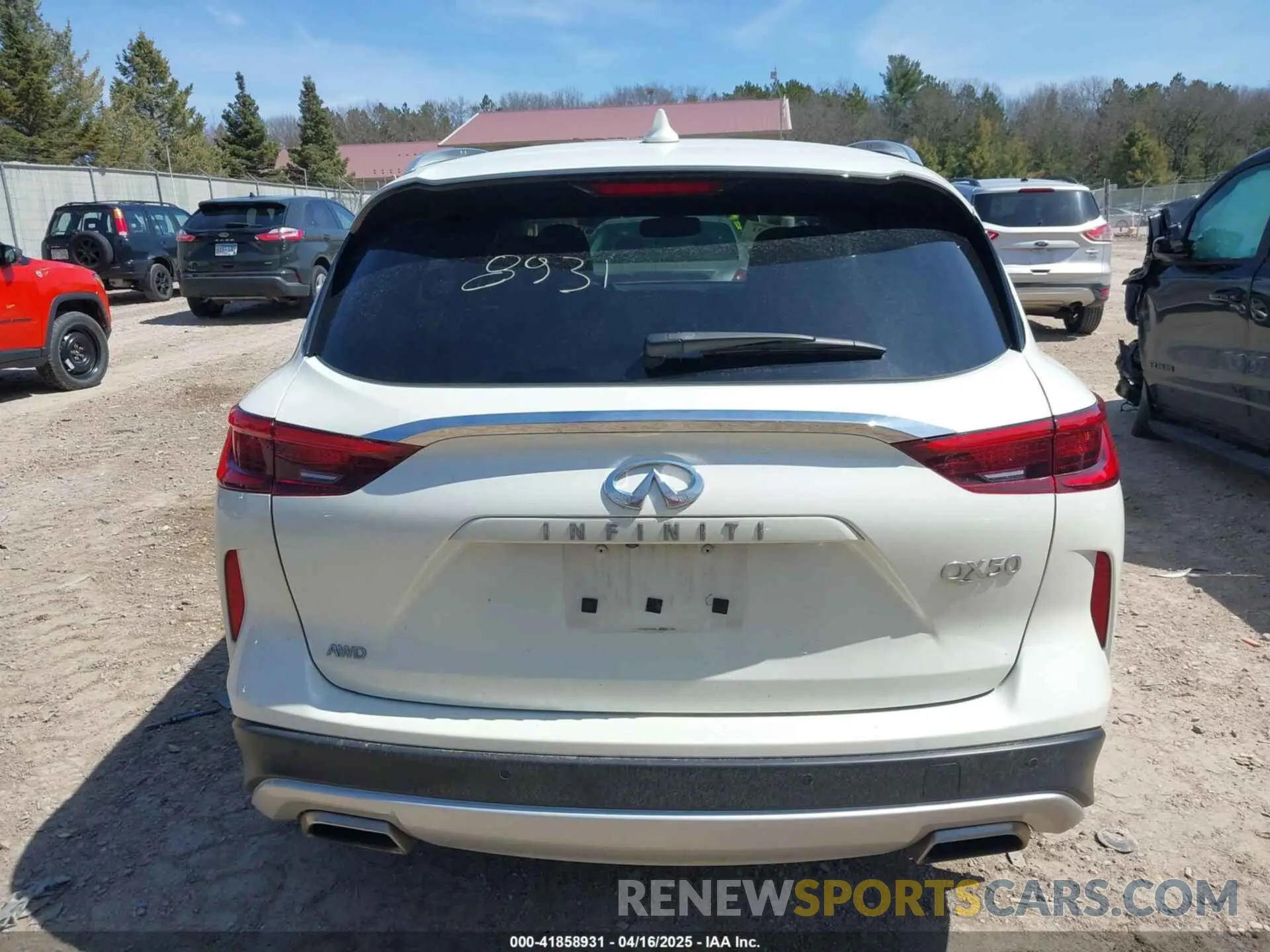 16 Photograph of a damaged car 3PCAJ5M34LF104029 INFINITI QX50 2020