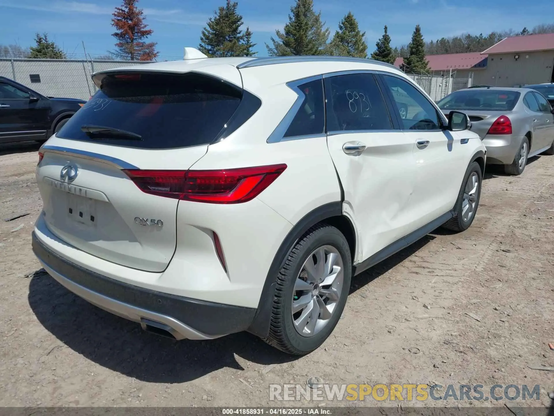 4 Photograph of a damaged car 3PCAJ5M34LF104029 INFINITI QX50 2020