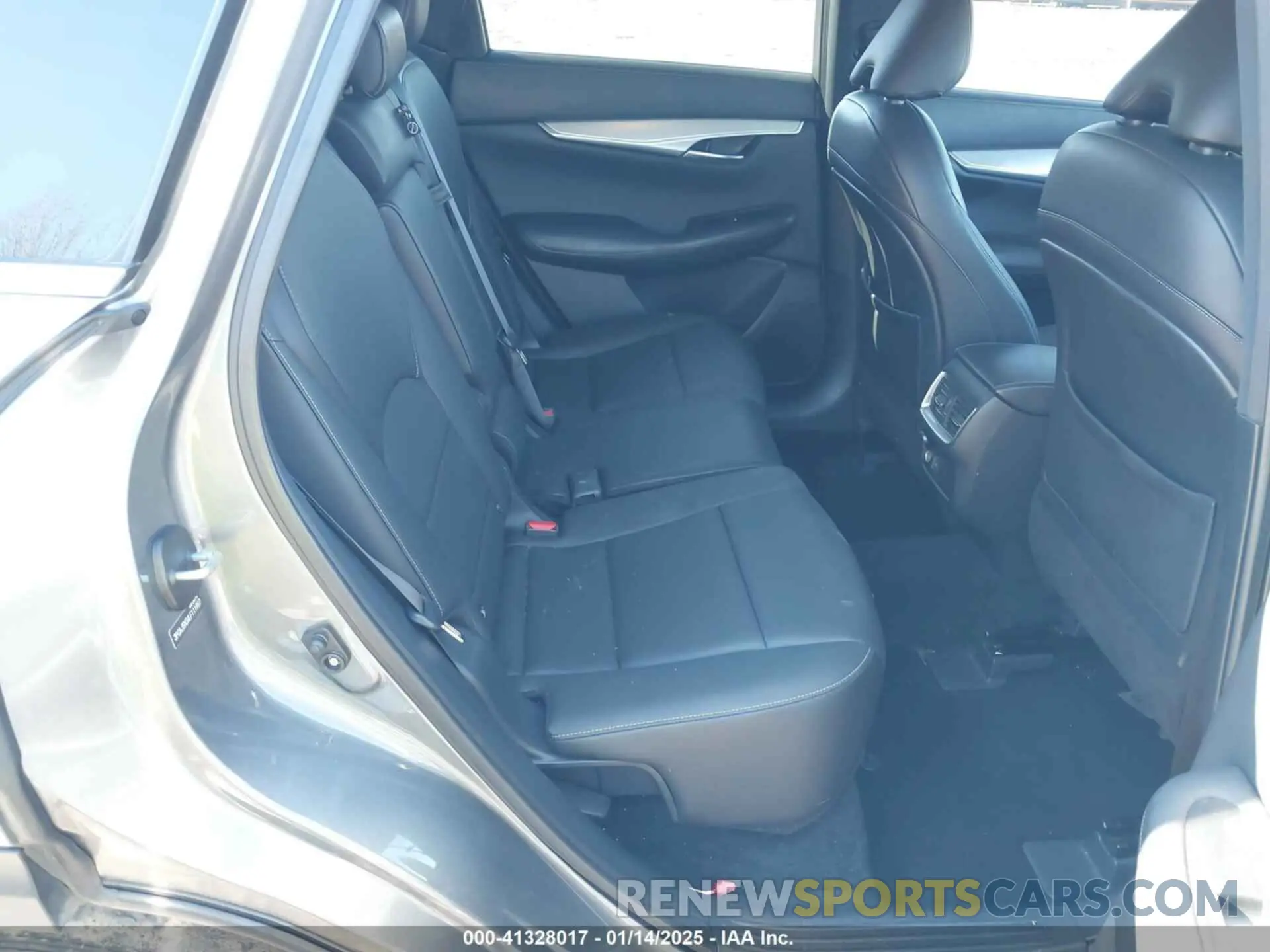 8 Photograph of a damaged car 3PCAJ5M34LF111997 INFINITI QX50 2020